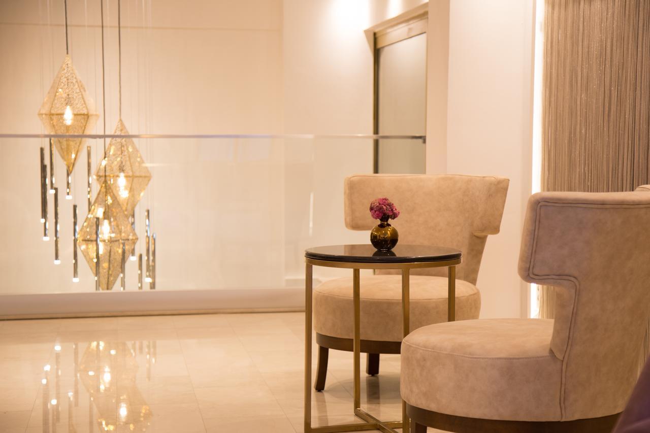 Tn&Co Exclusive Cip Suites And Primeclass Rooms (Adults Only) 무글라 외부 사진