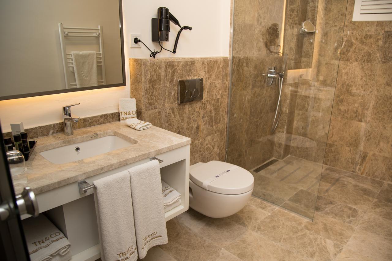 Tn&Co Exclusive Cip Suites And Primeclass Rooms (Adults Only) 무글라 외부 사진