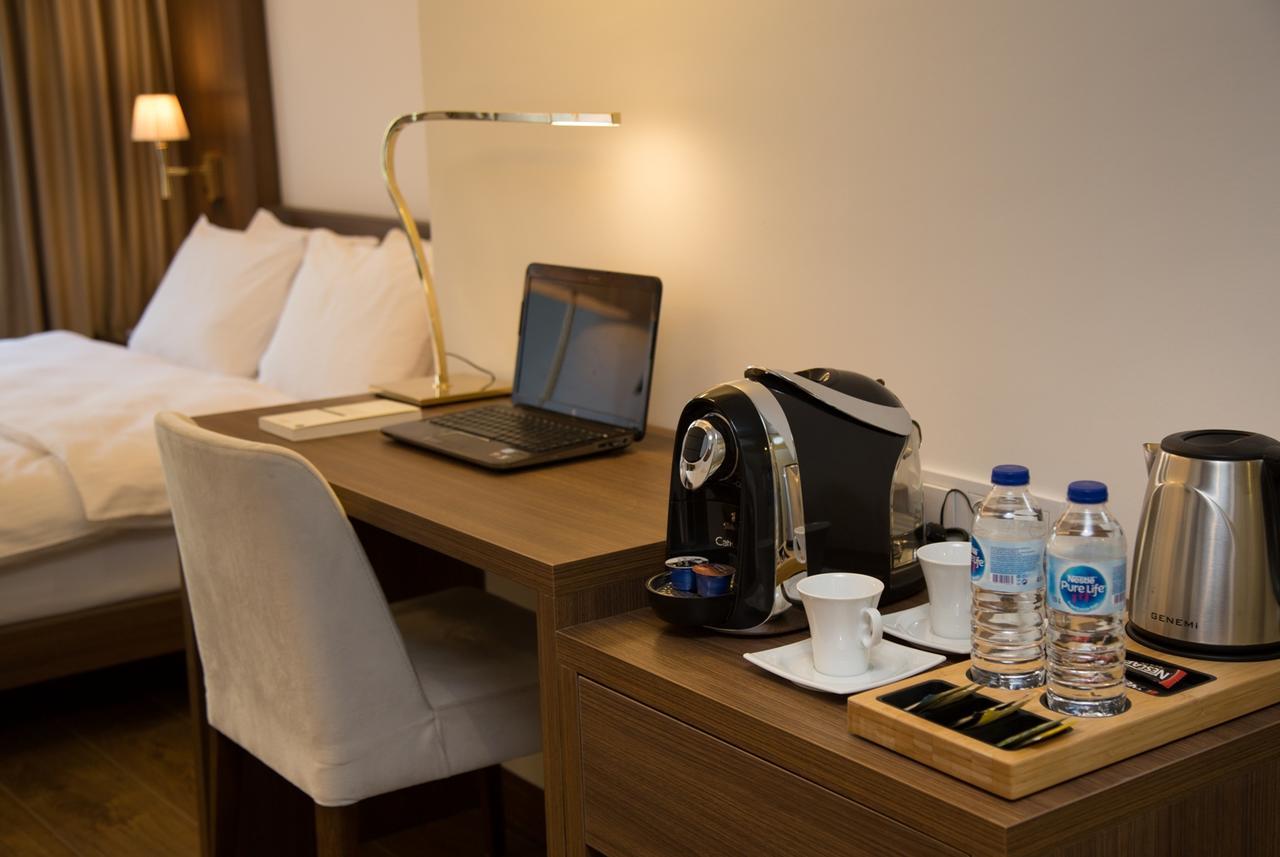 Tn&Co Exclusive Cip Suites And Primeclass Rooms (Adults Only) 무글라 외부 사진