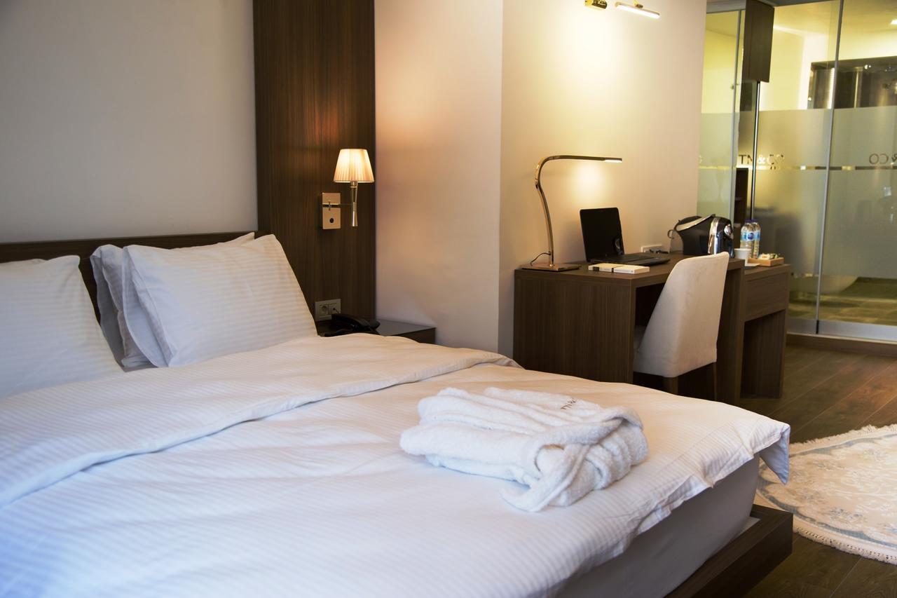 Tn&Co Exclusive Cip Suites And Primeclass Rooms (Adults Only) 무글라 외부 사진